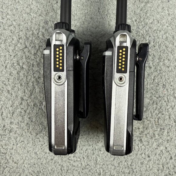 Hytera PD602 Two Way Radio Handheld Portable Walkie Talkie NEEDS NEW BATTERY - Picture 4 of 11